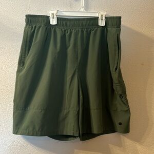 Traj3ctory athletic short size large